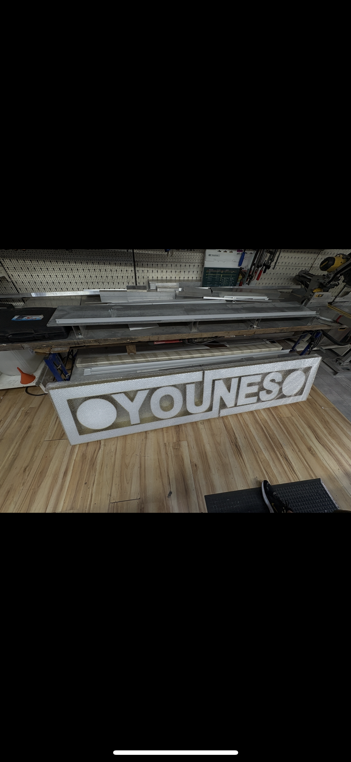 3D Buchstaben und Logo