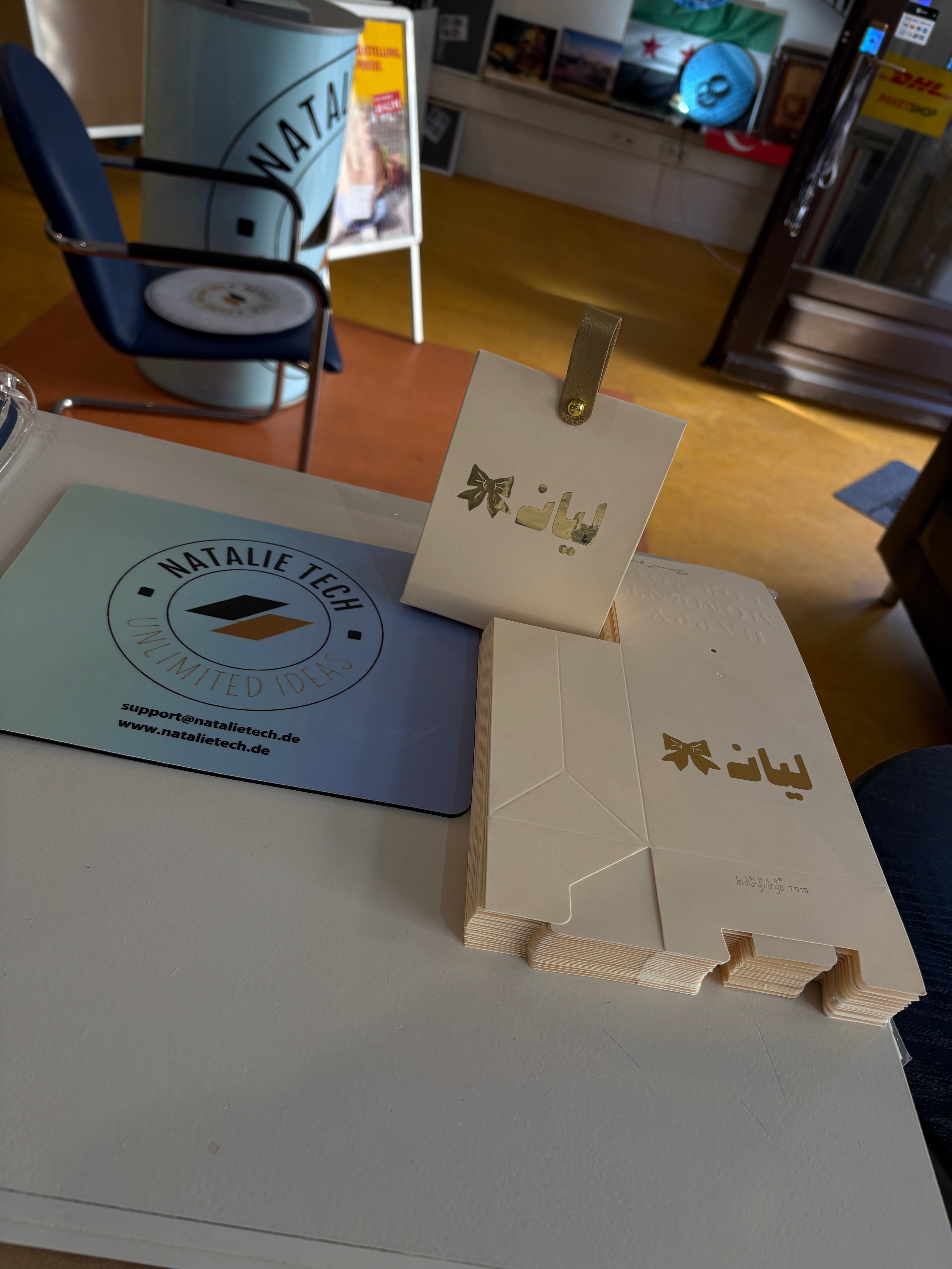 Geschenkboxen & Geschenktüten nach Wunsch mit wünsch Name