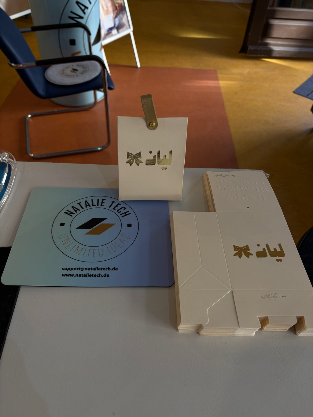 Geschenkboxen & Geschenktüten nach Wunsch mit wünsch Name