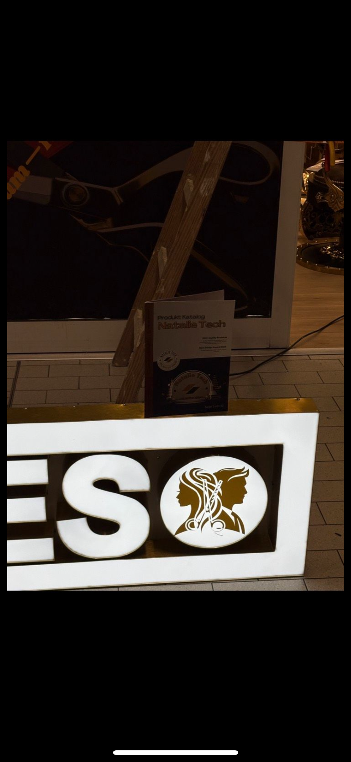 3D Buchstaben und Logo