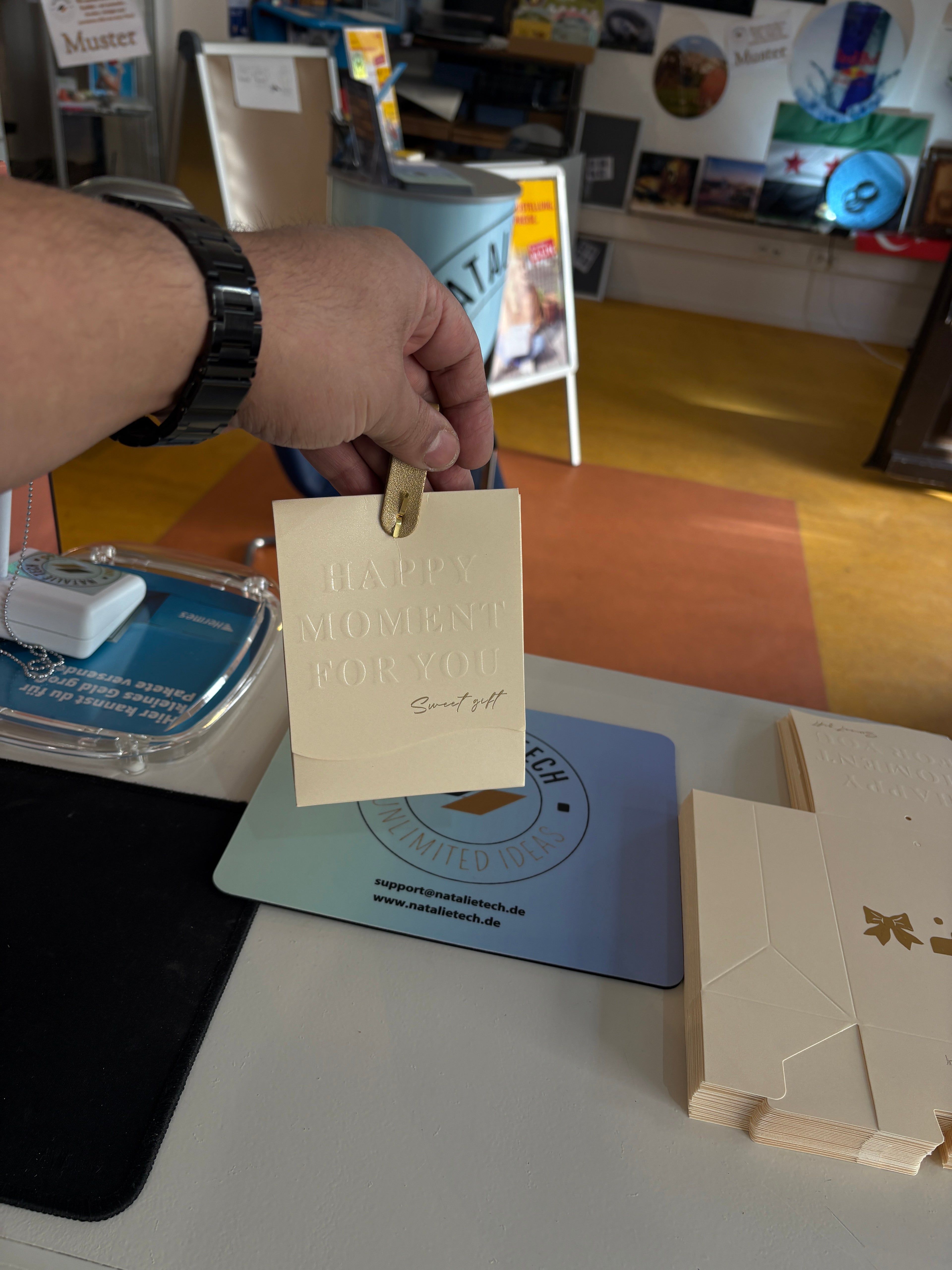 Geschenkboxen & Geschenktüten nach Wunsch mit wünsch Name